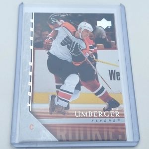 RJ Umberger Upper Deck Young Guns Rookie Card 2005/06 Card #449 Flyers